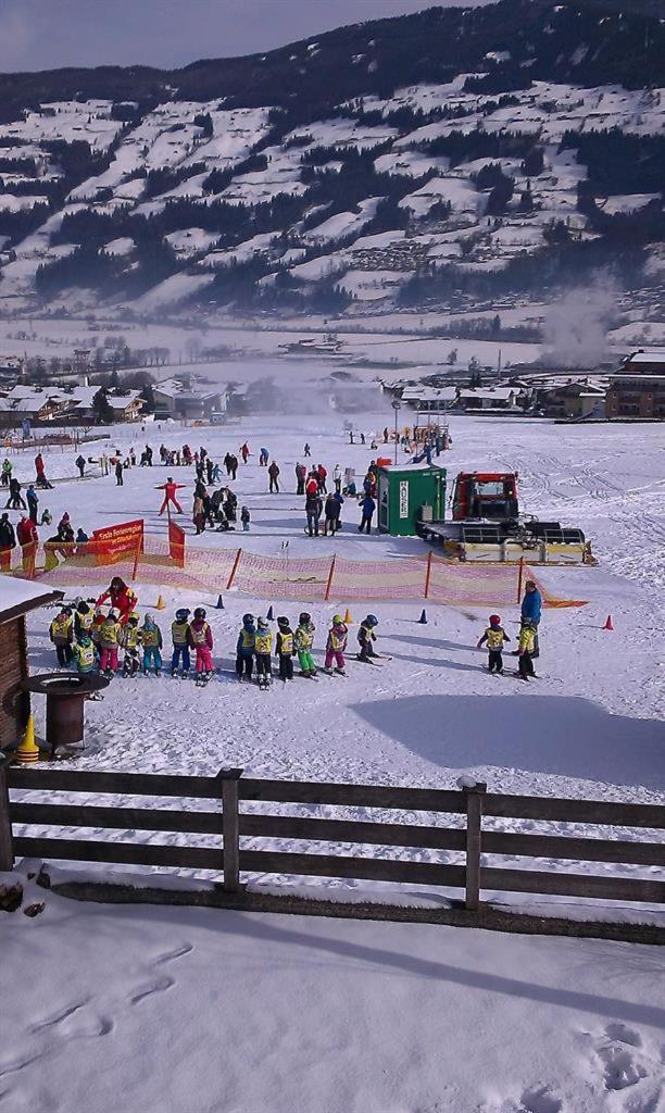 Ferienwohnungen Egger - Direkt An Der Spieljochbahn フューゲン エクステリア 写真